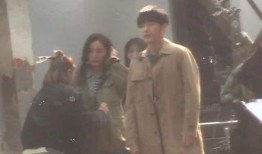 自拍吃瓜事件视频在线观看