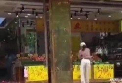 吃瓜群众好拍的橱窗视频,揭秘网红背后的搞笑瞬间