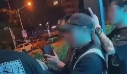 厦门某酒吧吃瓜视频曝光,一幕幕真实事件引发热议