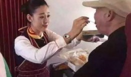 两个老人吵架吃瓜视频,一场别开生面的“老年大战”